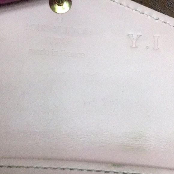 Louis Vuitton Rose Ballerine Vernis Multicles 6 Key/Card Holder - Picture 5 of 11